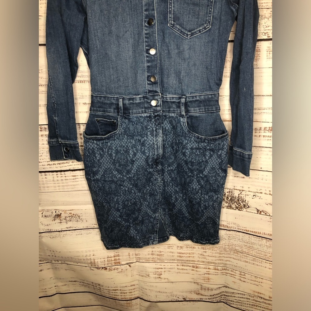 Lace Print Denim Mini Dress - Picture 7 of 16